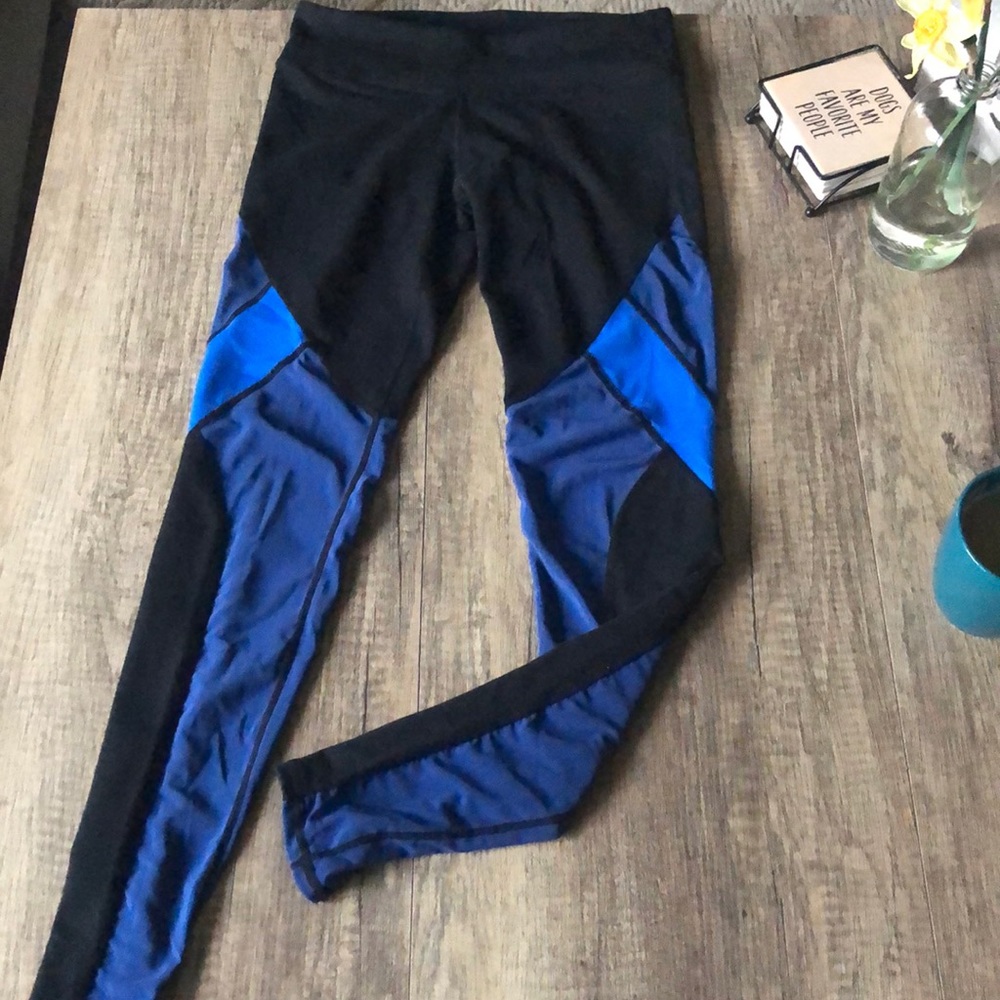 Fabletics Salar Mesh Powerhold Leggings
